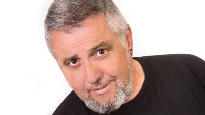 Στάθης Παναγιωτόπουλος: Τι αντίκρυσε με το που έφτασε στην Αλόννησο - Πλάνα έξω από το μαγαζί του