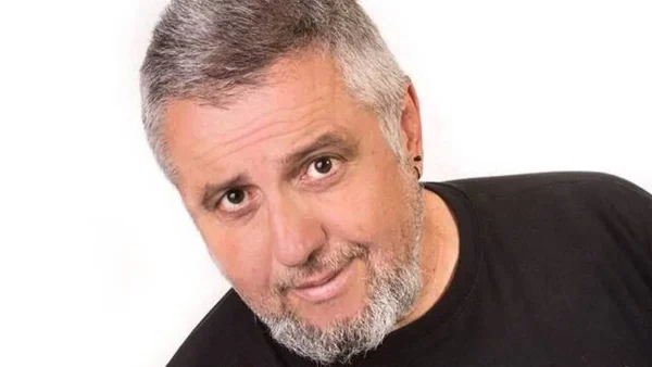 Στάθης Παναγιωτόπουλος: Τι αντίκρυσε με το που έφτασε στην Αλόννησο - Πλάνα έξω από το μαγαζί του