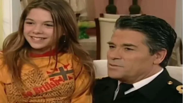 Έλαμπε με την φουσκωμένη της κοιλίτσα - Παντρεύτηκε η «κόρη» του Πάνου Μιχαλόπουλου