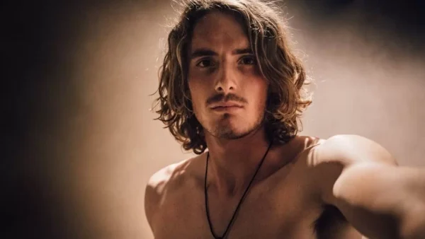 Ο Στέφανος Τσιτσιπάς έδωσε το μυστικό του για υγιή και λαμπερά μαλλιά και παραξένεψε πολλούς