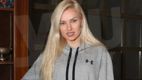 "Μοίρασε" εγκεφαλικά η Τζούλια Νόβα -  Αρετουσάριστη φωτογραφία 6 μήνες μετά τη γέννα