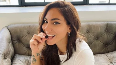 Η Ευρυδίκη Βαλαβάνη ποζάρει με μαγιό στο instagram και στέλνει ηχηρό μήνυμα στους επικριτές της