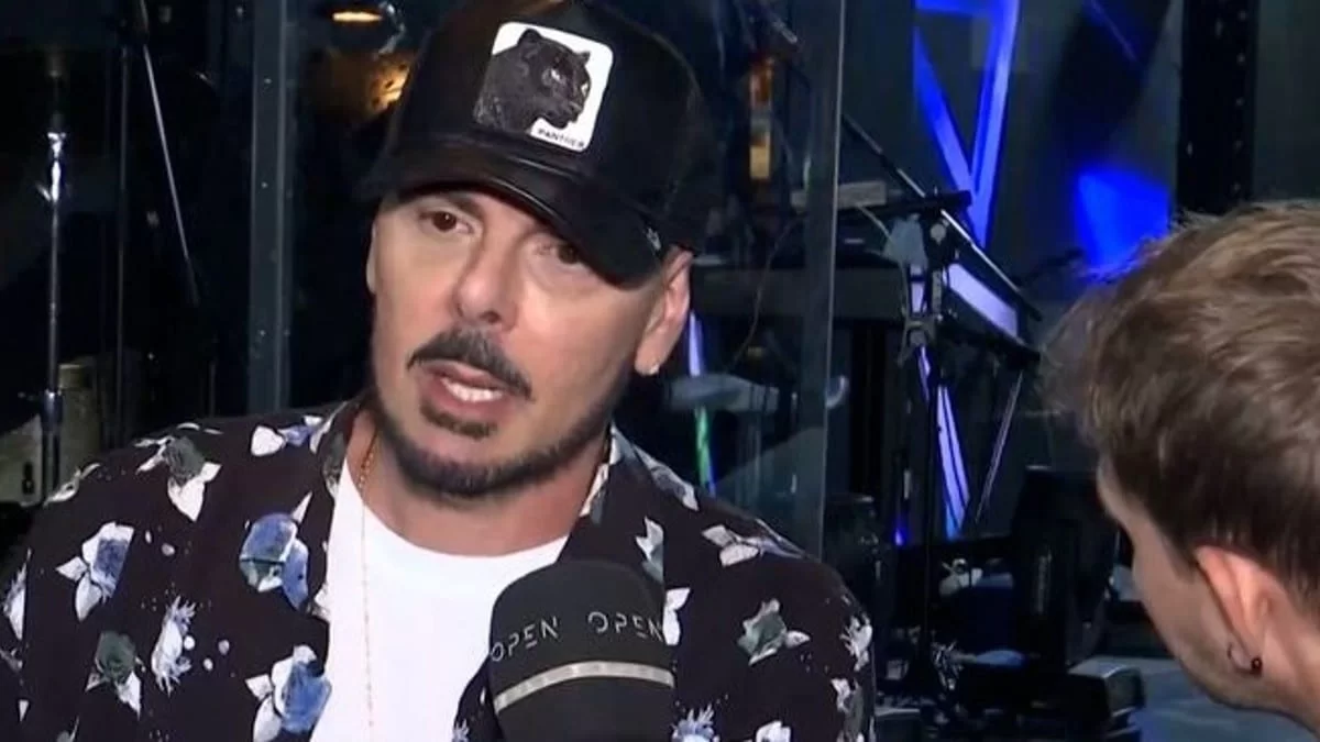 «Η χαρά μου μετατράπηκε σε ντροπή!» - Αποχώρησε "αηδιασμένος" από τα MAD Αwards ο Νίκος Βουρλιώτης