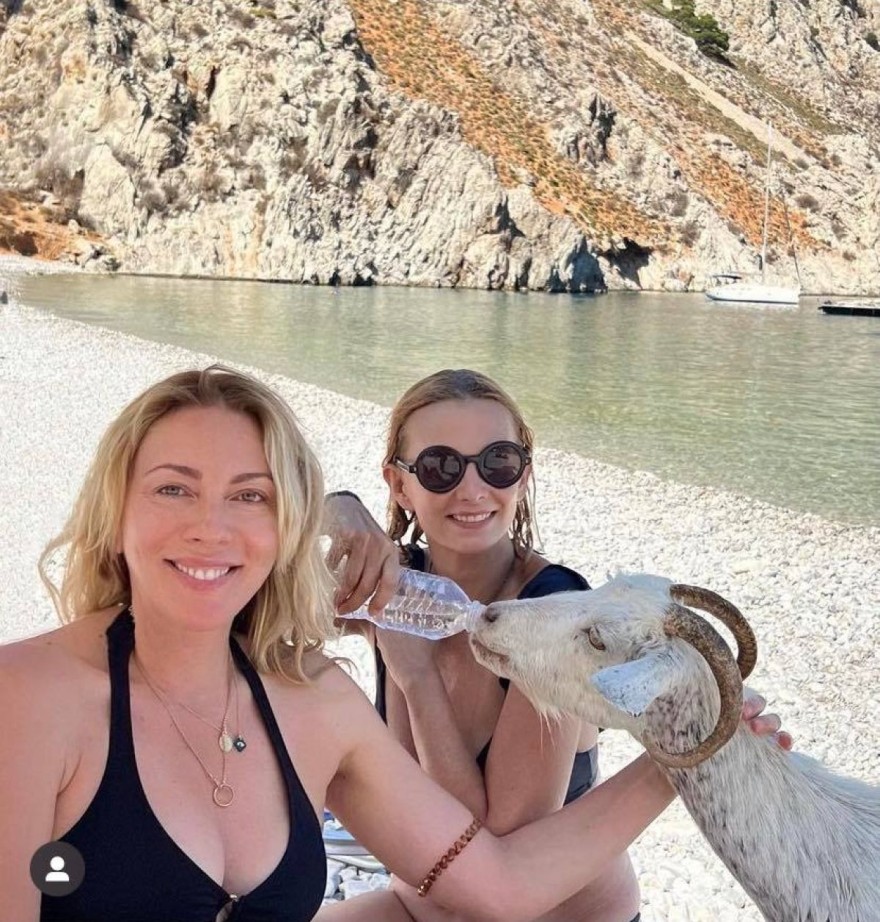 Σμαράγδα Καρύδη