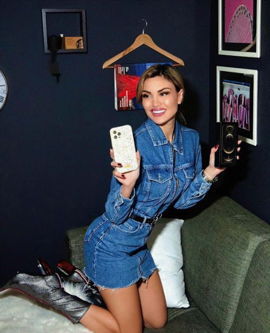 Παναγιώταρου - Δωμάτιο