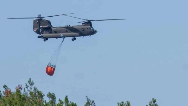 Φωτιά στο Ποικίλο Όρος