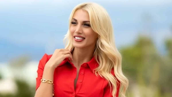 Ήρθε η επιβεβαίωση: Η πρώτη ολόσωμη φωτογραφία της Κωνσταντίνας Σπυροπούλου στον 5ο μήνα της εγκυμοσύνης της