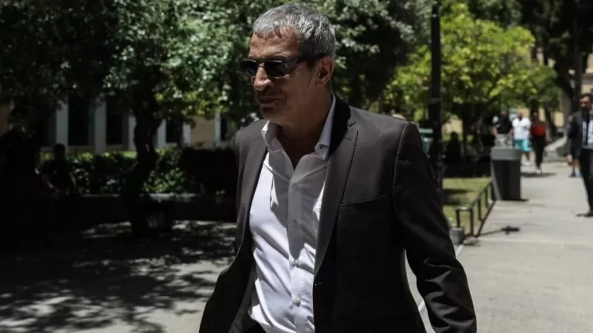 '' Ήθελα να δικαστώ και γι’ αυτό ήρθα'': Οι πρώτες δηλώσεις του Θέμη Αδαμαντίδη μετά την αναβολή της δίκης