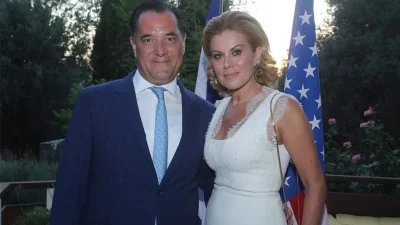 Οι δυσκολίες φέρνουν πιο κοντά Άδωνι και Μανωλίδου - Η νέα κοινή έξοδος μετά τις ψευδείς ειδήσεις στο Twitter