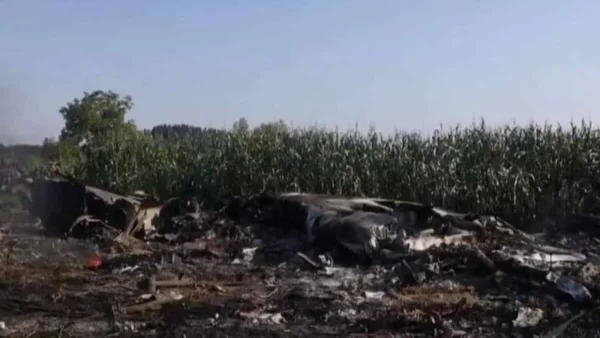 Αεροσκάφος Καβάλα: Με ελεγχόμενες εκρήξεις επιχειρούν την απομάκρυνση πυρομαχικών και συντριμμιών