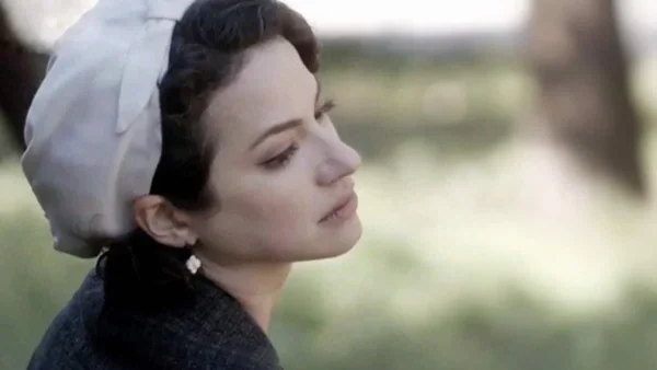 «Γίναμε κάτι σαν οικογένεια...» - Η αποχαιρετιστήρια φωτογραφία της Αμαλίας Καβάλη με όλο το cast των Άγριων Μελισσών