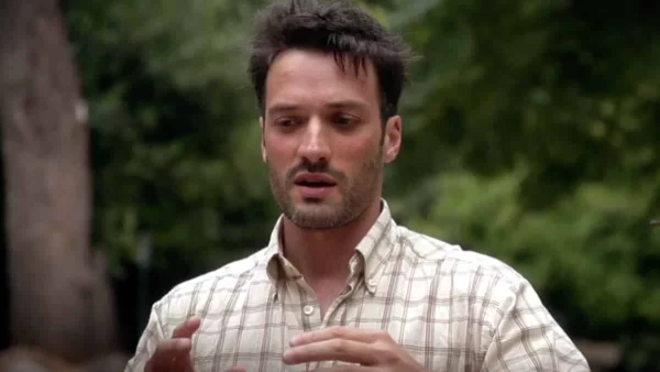 ''Ρε Ζέτα ίσιωσε λίγο το μαλλί του Ανδρέα Κωνσταντίνου" - Το twitter έκανε χαμό με την εμφάνισή του στο αφιέρωμα