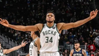 Μετά τον Light είναι ο επόμενος αγαπημένος καλλιτέχνης του - Η ανάρτηση του Αντετοκούνμπο με τον Αργυρό