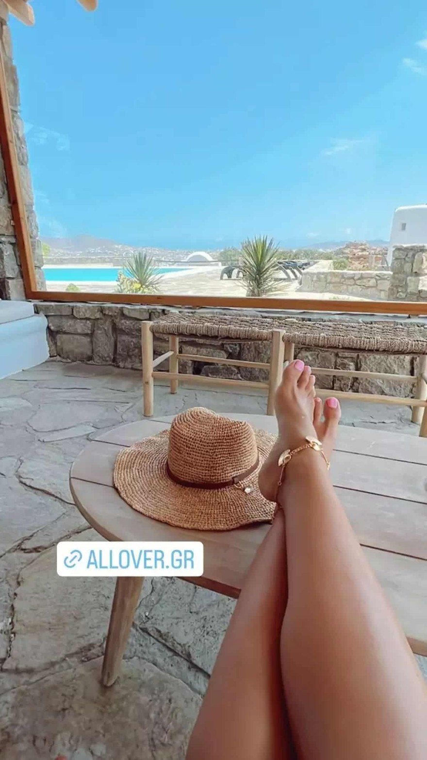 Αθηνά Οικονομάκου - Μύκονος