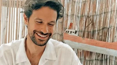 ''Αυγουστίδη αγόρι μου λυπήσου μας'' - Ο Αστέρης του Σασμού ανέβασε την πρώτη καλοκαιρινή φωτογραφία και το twitter ''έλιωσε''