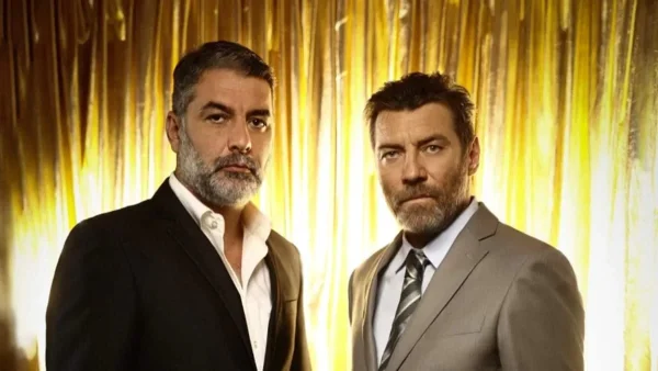 «Αυτή η νύχτα μένει»: Οι πρώτες λαμπερές φωτογραφίες από τα παρασκήνια της νέας σειράς του Alpha