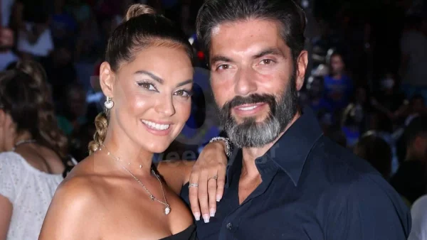 "Έσφαξαν" με το γάντι την σχέση της Βρισηίδας και του Μαρτίκα - Το βίντεο που κάνει το γύρο του διαδικτύου με το απρεπές σχόλιο