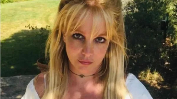 Οι θαυμαστές της οργισμένοι της γυρνάνε την πλάτη - Η κίνηση της Britney Spears που πυροδότησε την αντίδρασή τους