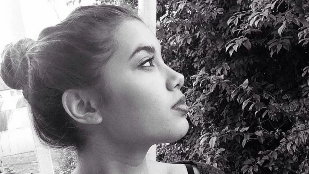 Γλυκά Νερά: Η Κάρολαιν θα είχε γενέθλια σαν σήμερα - Μεγάλη κινητικότητα στο μνήμα της στην Αλόννησο