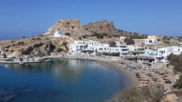 Κάρπαθος: Μια γνήσια ψαροταβέρνα στο Φοινίκι για να φάτε εκλεκτά και σπιτικά μπροστά στη θάλασσα