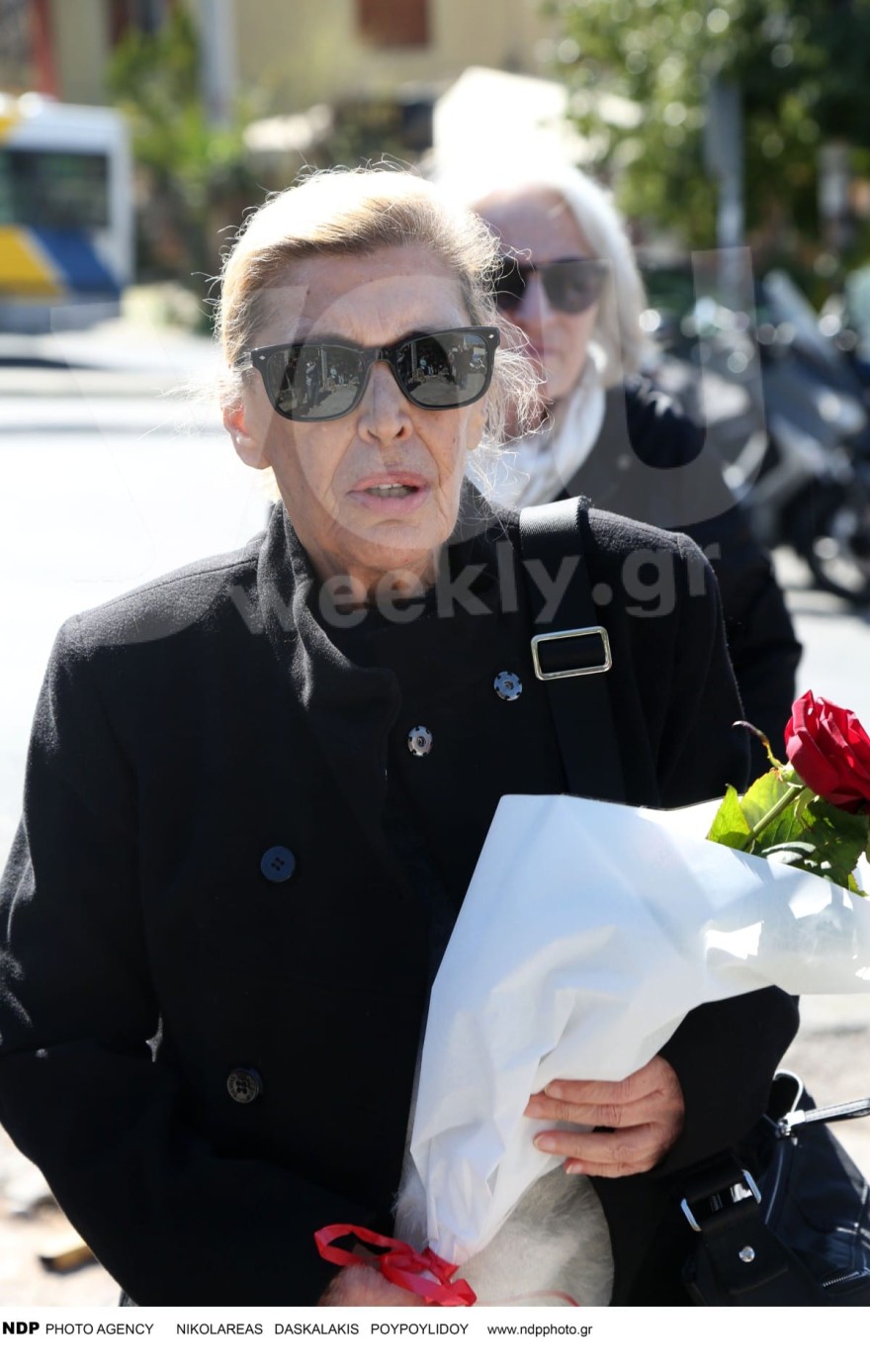 Ντίνα Κώνστα πέθανε