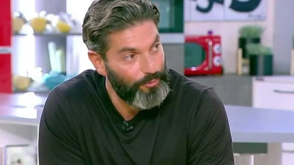 «Το μεγαλύτερό μου λάθος ήταν όταν την ψήφισα!» - Ο Μαρτίκας "λιώνει" στην κυριολεξία για την Βρισηίδα