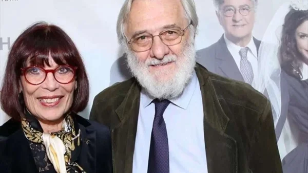 Σήμερα 18/7 το τελευταίο «αντίο» του Γιάννη Σμαραγδή στην πολυαγαπημένη του σύζυγο, Ελένη Σμαραγδή