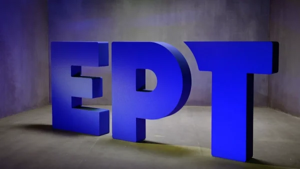 ΕΡΤ: Στην φόρα τα ονόματα που φλερτάρει για την πρωινή ψυχαγωγική ζώνη - Το δίδυμο "φωτιά" λίγο πριν πει το "ναι"