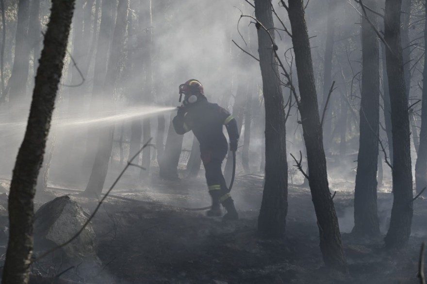 Φωτιά στη Τζιά