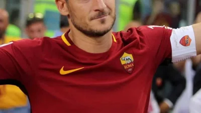 Ιταλός θρύλος του ποδοσφαίρου χωρίζει μετά από 17 χρόνια γάμου - Αποκαλύφθηκε η πέτρα του σκανδάλου