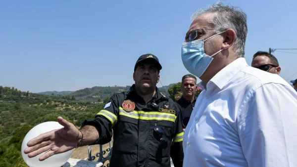 Φωτιά τώρα στην Ηλεία - Σπεύδουν ελικόπτερα στο σημείο