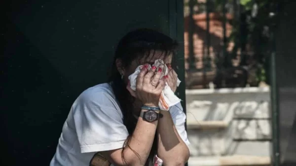 Φωτιά Πεντέλη: Πού και πώς θα φιλοξενηθούν δωρεάν όσοι εγκατέλειψαν τα σπίτια τους