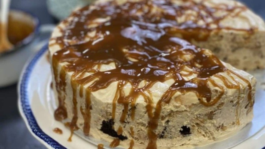 Γιαουρτογλυκό με μπσικότα από την Μπαρμπαρίγου