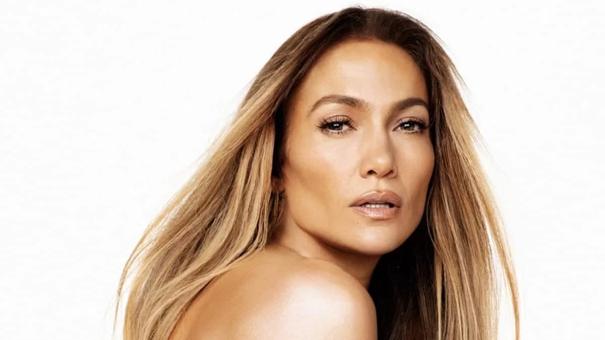 Τζένιφερ Λόπεζ: Η νεόνυμφη σταρ γιόρτασε τα γενέθλιά της ''όπως την γέννησε η μαμά της''