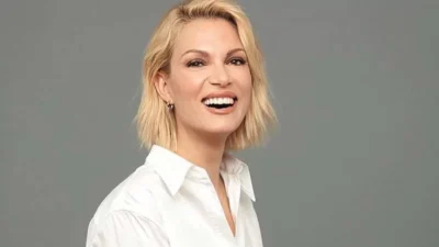 Καλοκαιρινή απόδραση για τη Βίκυ Καγιά: Ξετρέλανε τους πάντες η φωτογραφία με το γιο της Κάρολο