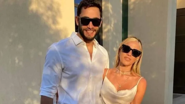 ''Τα έσπασαν''' μέχρι το πρωί - Το pre wedding party της Κόνι Μεταξά μαζί με τον πατέρα της