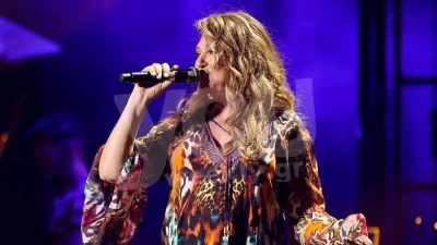 "Σάλος" στην συναυλία της Καίτης Γαρμπή - Μαμά και γιος τα "έδωσαν" όλα στη σκηνή