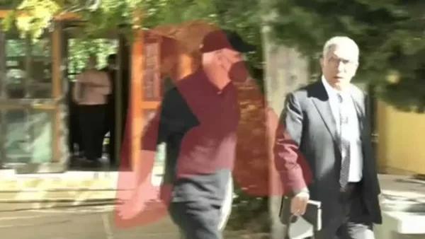 Πέρασε το κατώφλι της Ευελπίδων ο Γιώργος Κιμούλης - Μηνύει την Ζέτα Δούκα και την Δώρα Χρυσικού