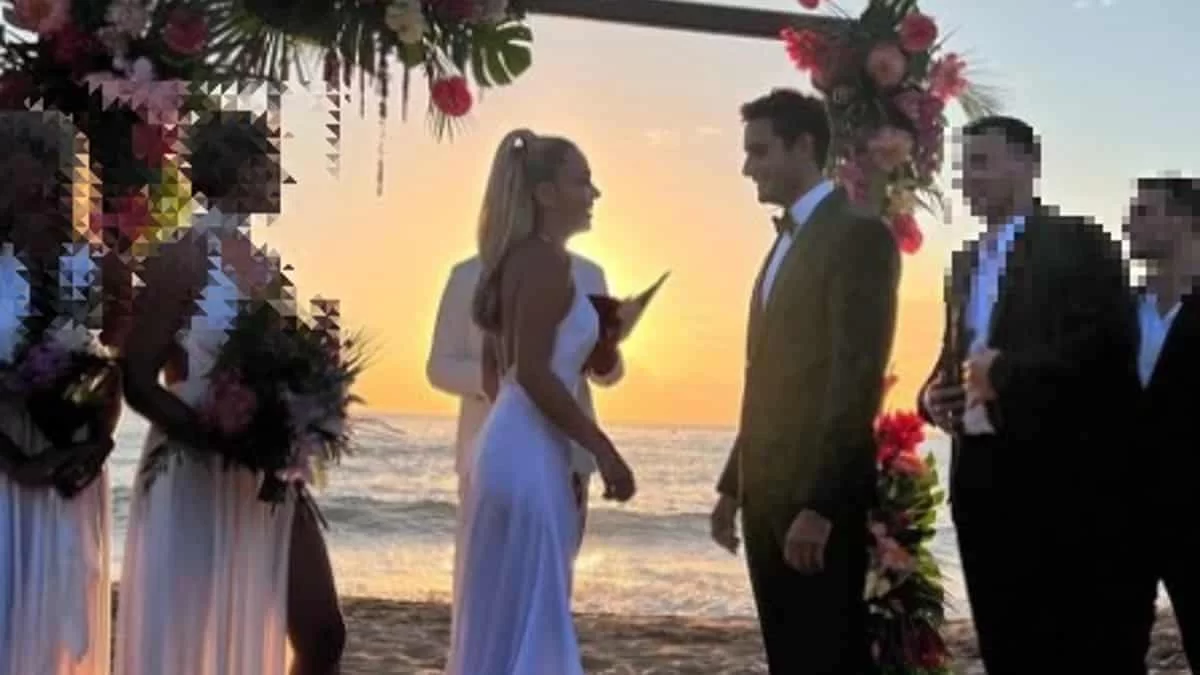 Δεν το είδε κανείς μέχρι σήμερα! Η Κόνι Μεταξά είχε γραμμένο και το όνομα της μητέρας της στο νυφικό της πέδιλο