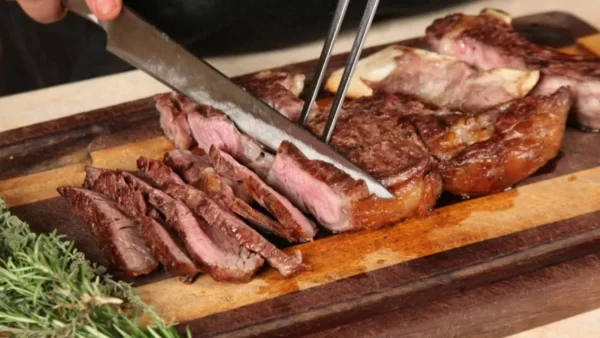 Πώς θα κάνετε το κρέας να "λιώνει" στο στόμα - Το μυστικό είναι στο...