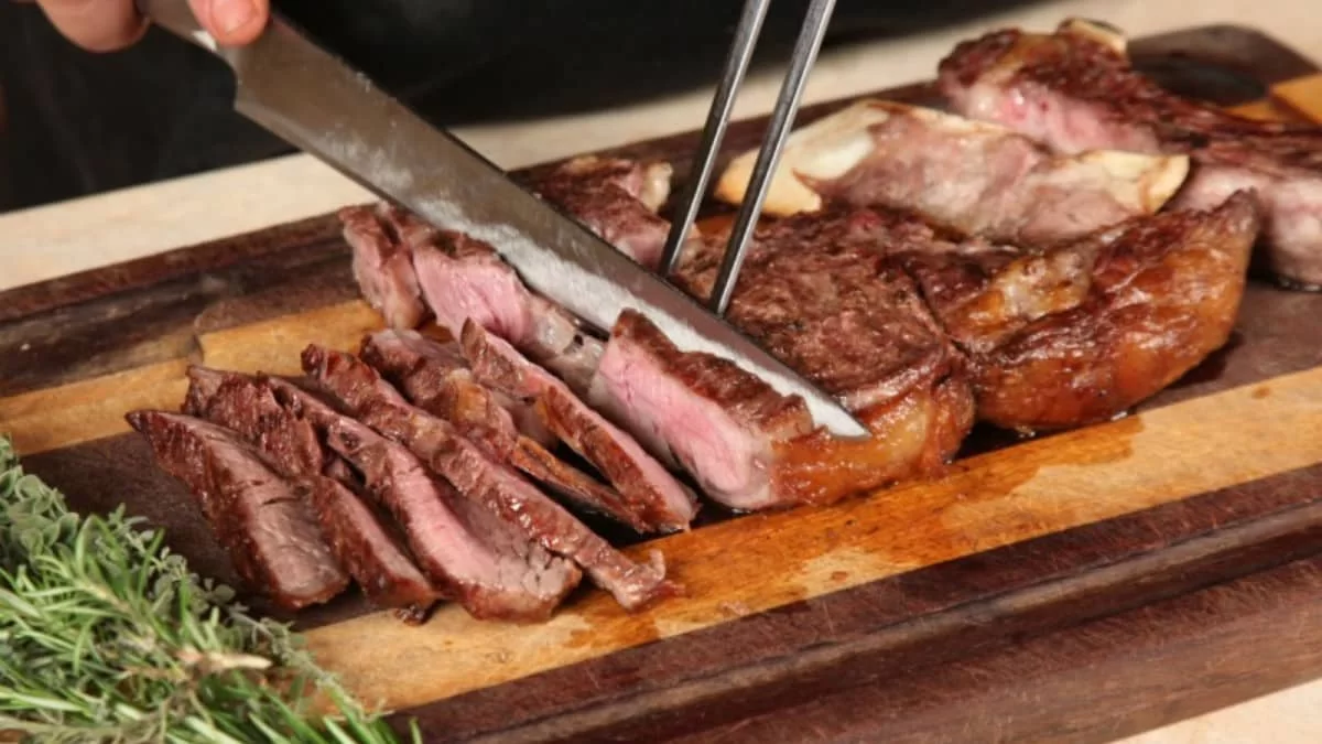 Πώς θα κάνετε το κρέας να "λιώνει" στο στόμα - Το μυστικό είναι στο...