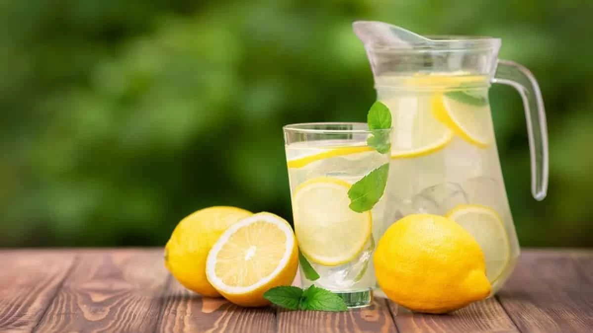 Το μυστικό πίσω από το νερό με λεμόνι - Μάθε τον τρόπο που θα σου τονώσει τον οργανισμό