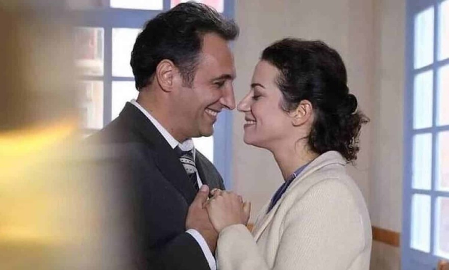 Κυριάκος και Ουρανία στις Άγριες Μέλισσες