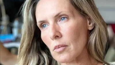 «Το καθαρό βλέμμα, το τσιγάρο στο χέρι, καλό ταξίδι...» - Ανείπωτος θρήνος για την Εβελίνα Παπούλια