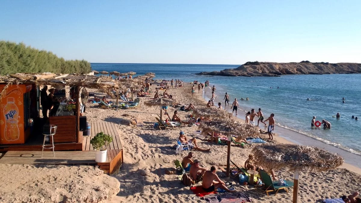 581 Ελληνικές ακτές και 15 μαρίνες - Όλες οι παραλίες που πήραν Γαλάζια Σημαία για το 2022