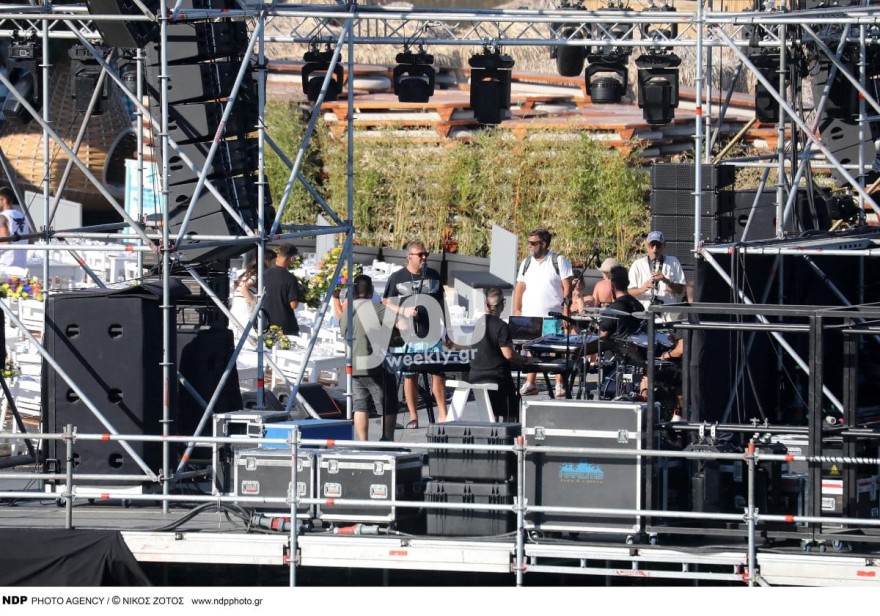 Η πρόβα του Ρέμου πριν τη μεγάλη συναυλία στη Μύκονο