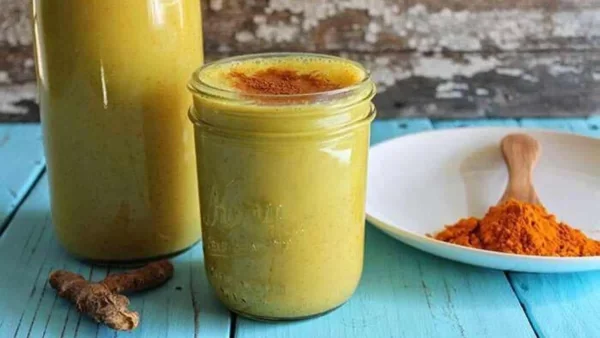 Θα εξαφανιστεί όλο το λίπος με μέλι και κουρκουμά - Το ρόφημα που κάνει θαύματα μέσα σε λίγες μέρες