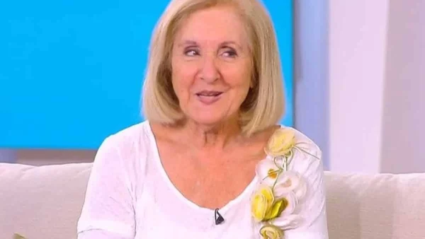 «Έχει τρομερή πλοκή, θα είμαι καθηλωμένη σε... - Η ηχηρή επιστροφή της Ρουγγέρη στην τηλεόραση με τον Γλυκάνισο