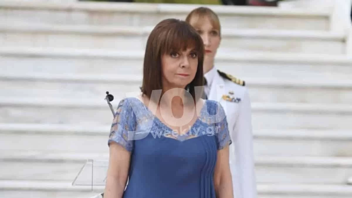 ''Δροσερά είναι στο Προεδρικό Μέγαρο;'' - Oργή στο Twitter με το ''άτοπο'' της γιορτής για την αποκατάσταση της Δημοκρατίας