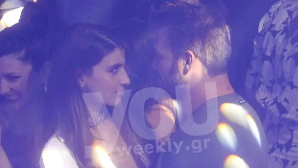 Εκείνη είναι διακοπές με τις φίλες της και εκείνος της έστειλε δώρο - Δεν κρύβεται ο έρωτας του Σαμπάνη για την Σαρρή